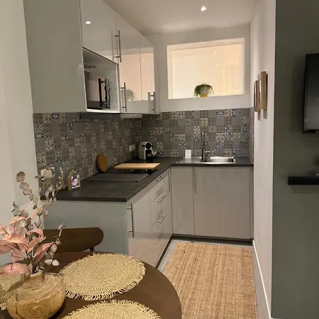 Kal's Apartment